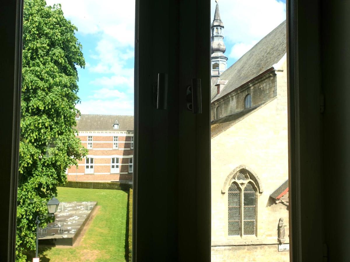 Het Begijnhof Tongeren Center Apartment ภายนอก รูปภาพ