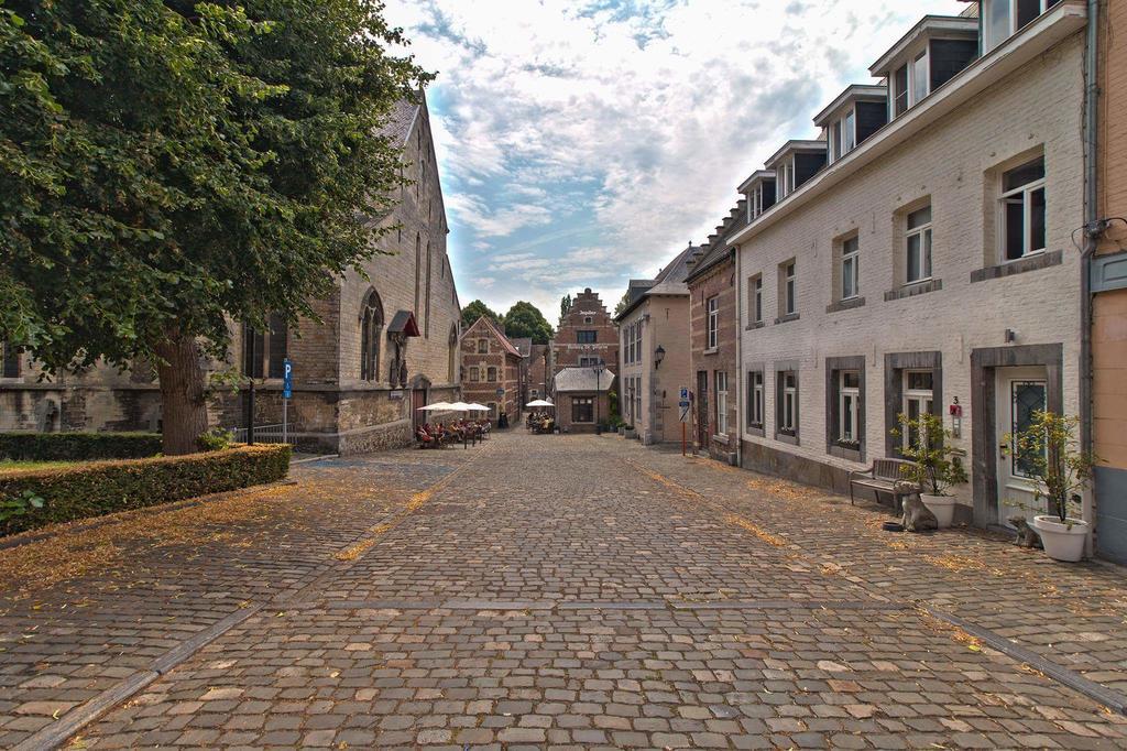 Het Begijnhof Tongeren Center Apartment ภายนอก รูปภาพ